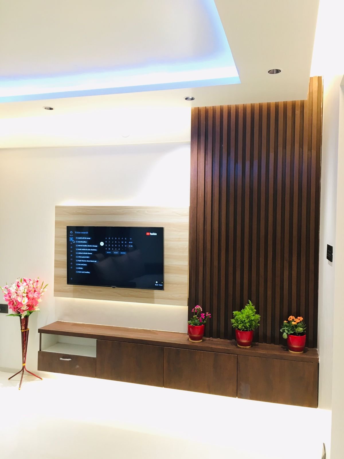 Bedroom Featured View